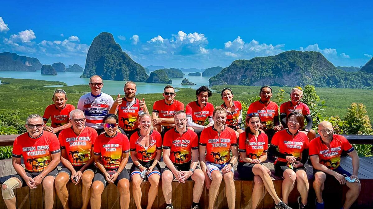 Siam Bike Tours group photo of tour group