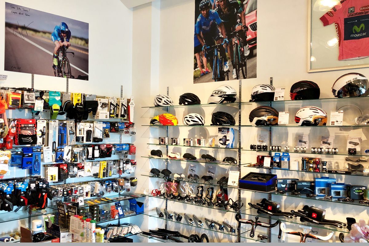 Siambiketours Shop Interior